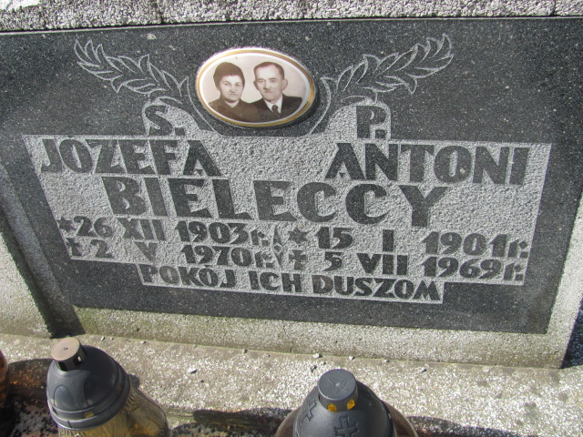 Józefa Bielecka 1903 Dzierżoniów - Grobonet - Wyszukiwarka osób pochowanych