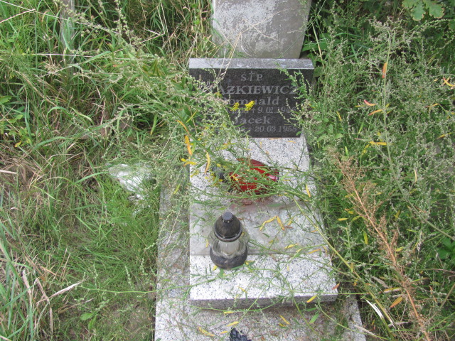 Grób Jacek Stążkiewicz