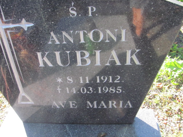 Antoni Kubiak 1912 Dzierżoniów - Grobonet - Wyszukiwarka osób pochowanych
