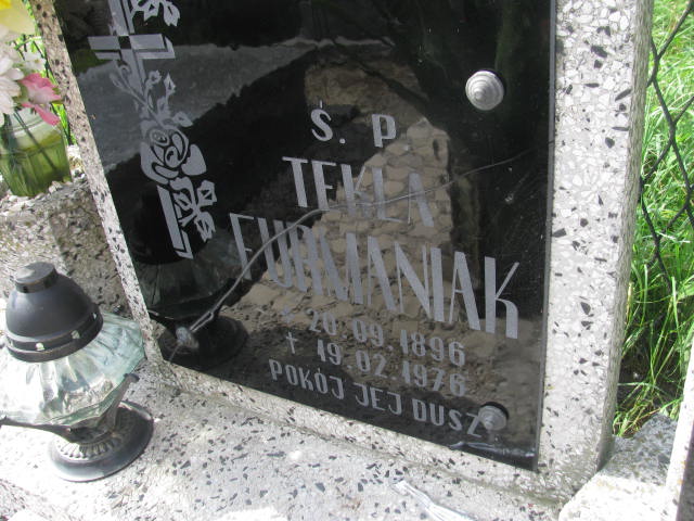 Grób Tekla Furmaniak